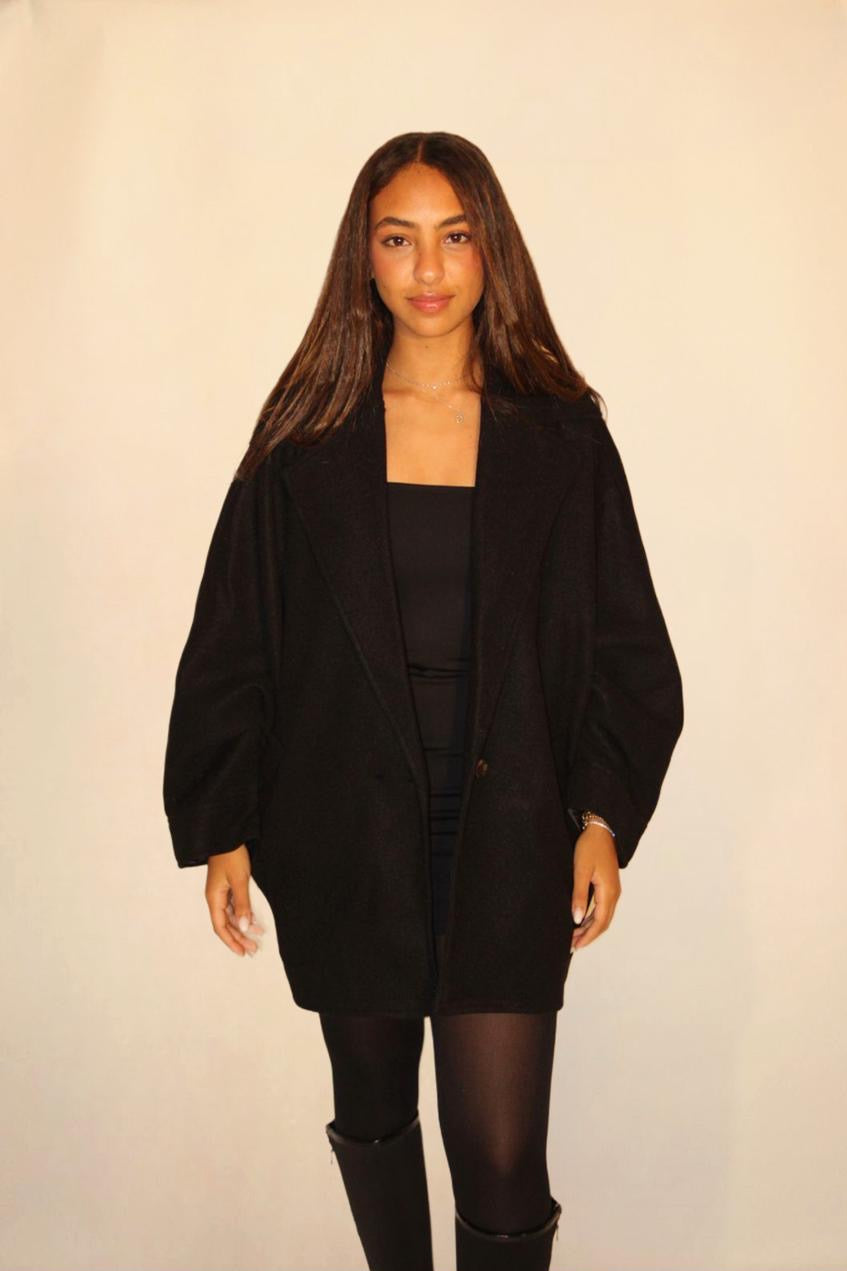 The oversized coat in black